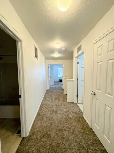 Building Photo - 2873 Tumblewood Grv
