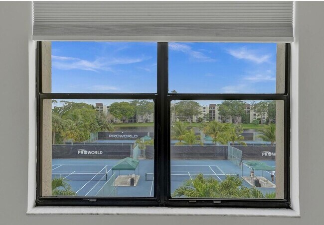 Building Photo - 955 Egret Cir