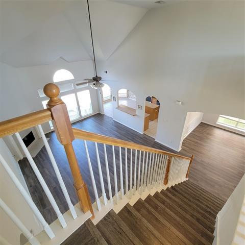 Building Photo - 5400 Meadow Valley Dr