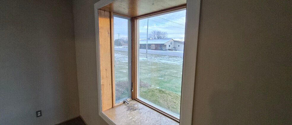 Building Photo - 5645 NY-5