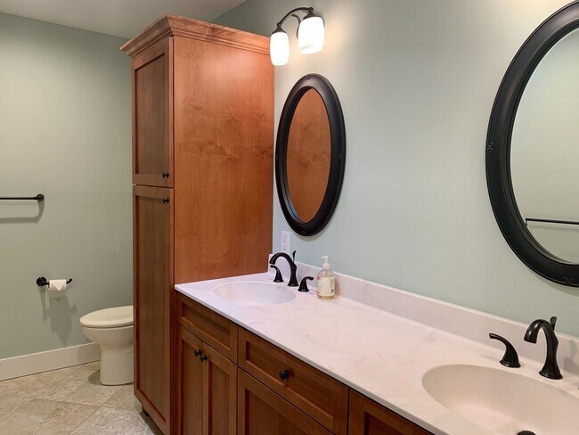 Building Photo - Charming Southern Pines Home on a Spacious...