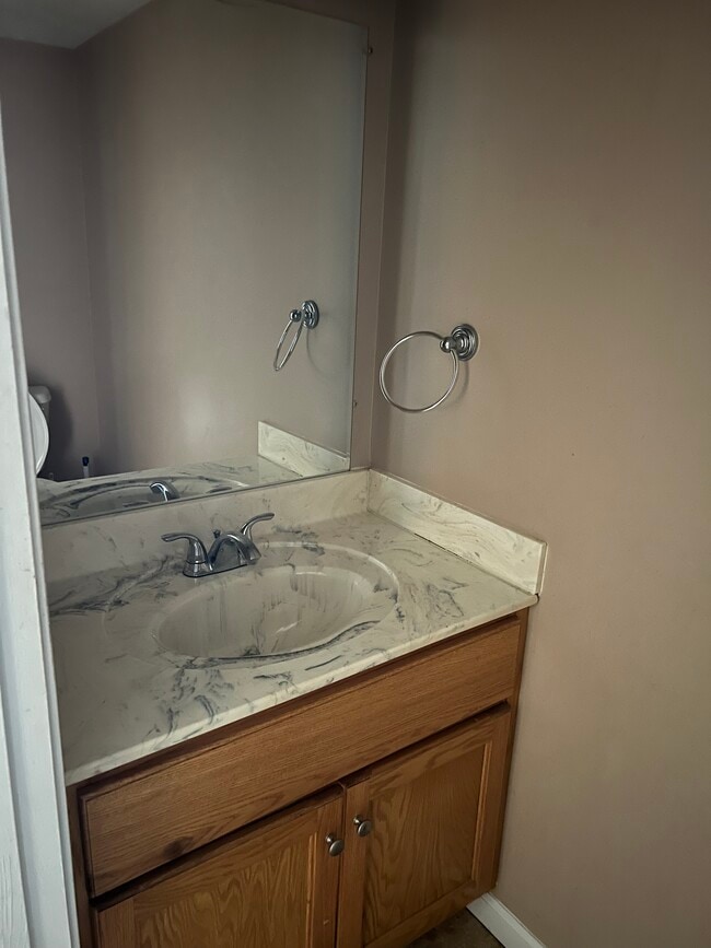 Building Photo - Walston Bridge Apartments