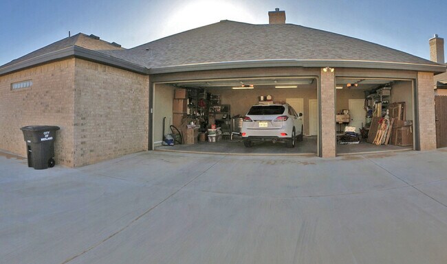 Building Photo - 4304 Saltillo Ct