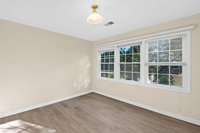 Building Photo - 800 Navesink River Rd