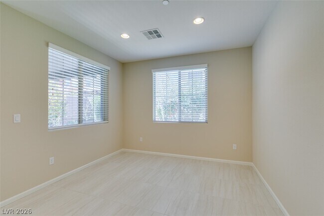 Building Photo - 2549 Sable Ridge St