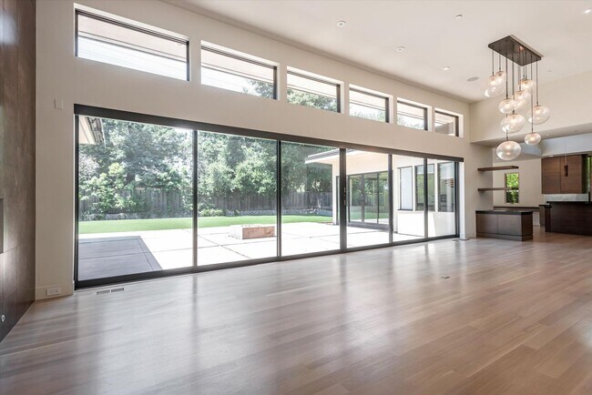 Building Photo - Wow! What a Great Home!