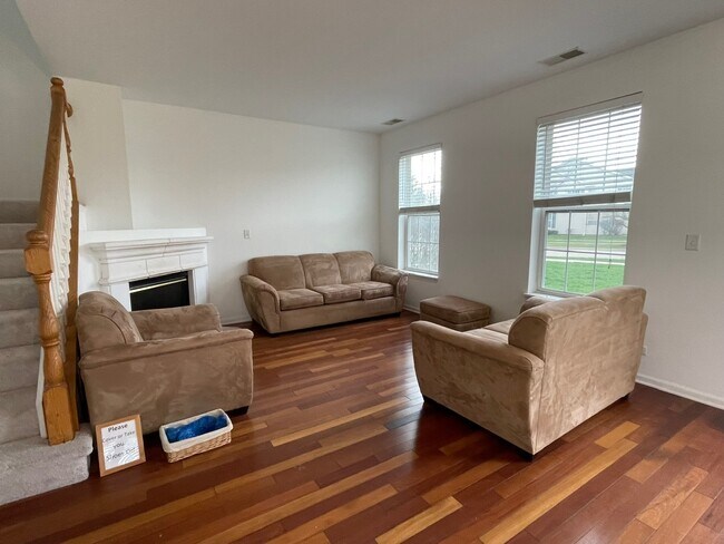 Building Photo - 2600 Providence Ave