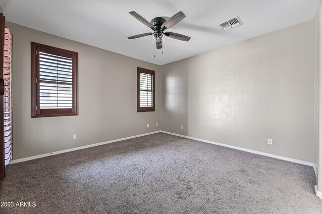 Building Photo - 11127 N 161st Ave