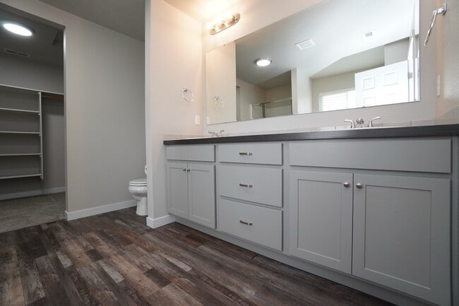 Building Photo - 13776 S Piano Ave