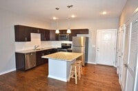 Building Photo - New modern 1BR/1BA condo in the hot Solo East development! W/dryer included, 8 mins. from downtow...