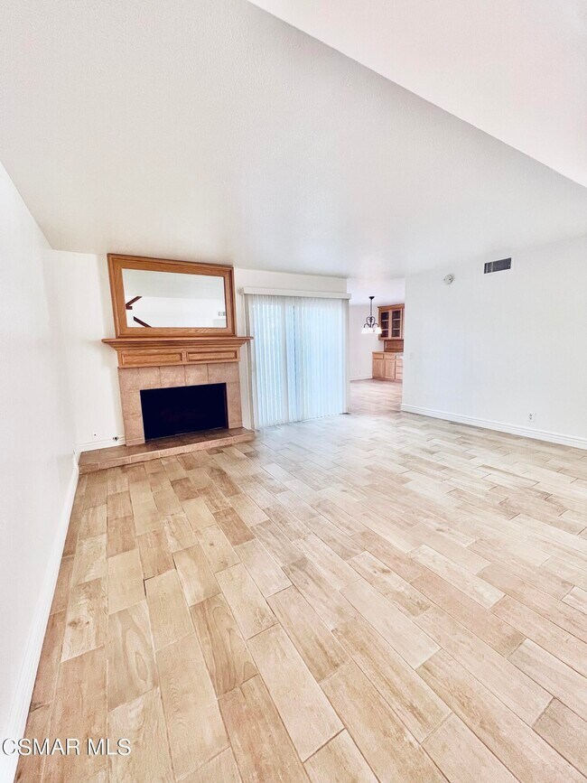 Building Photo - 937 Shadow Lake Dr