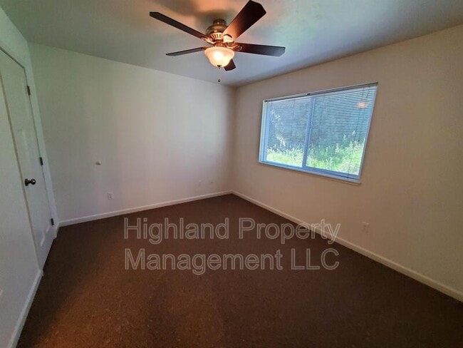 Building Photo - 1205-1207 NE Monroe St