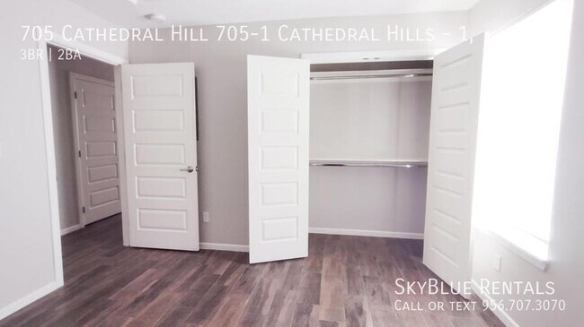 Building Photo - 705 Cathedral Hl
