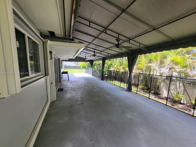 Building Photo - 9749 SW 213th Terrace