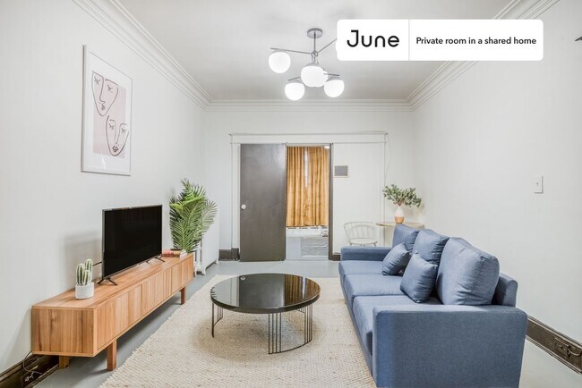 Building Photo - Room in Shared 5 bed/1 bath home