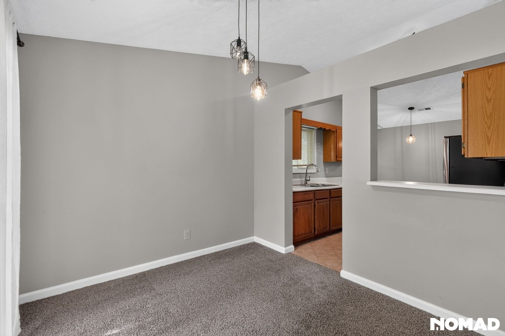 Building Photo - 933 River Rock Dr