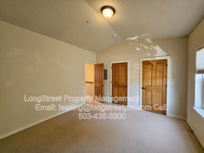 Building Photo - 4411 NE Killingsworth St