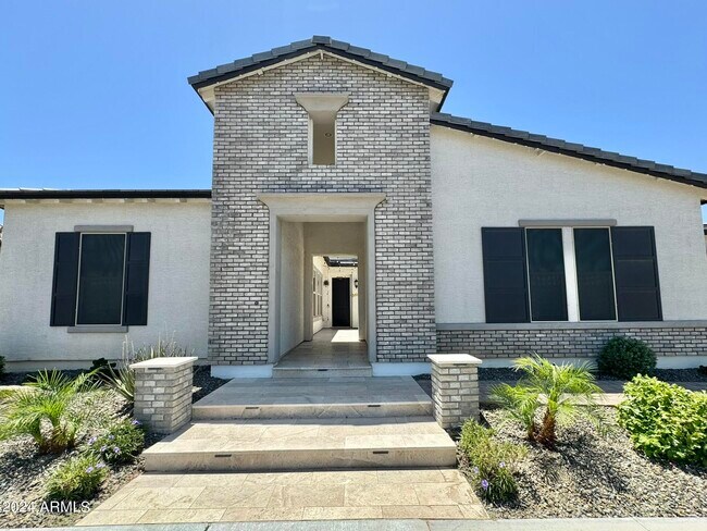 Building Photo - 3453 E Aloe Dr