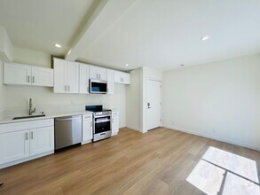 Building Photo - wes161