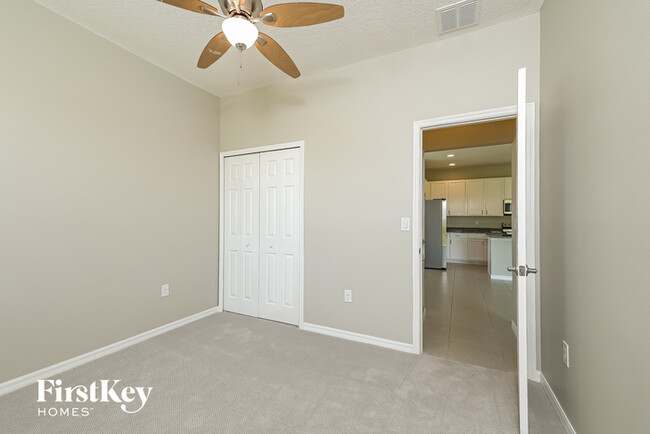 Building Photo - 451 Aragosa Dr