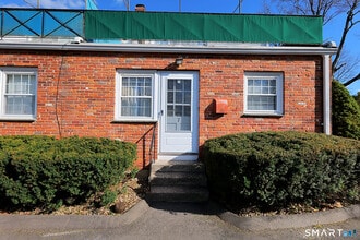 Building Photo - 44 Garden St