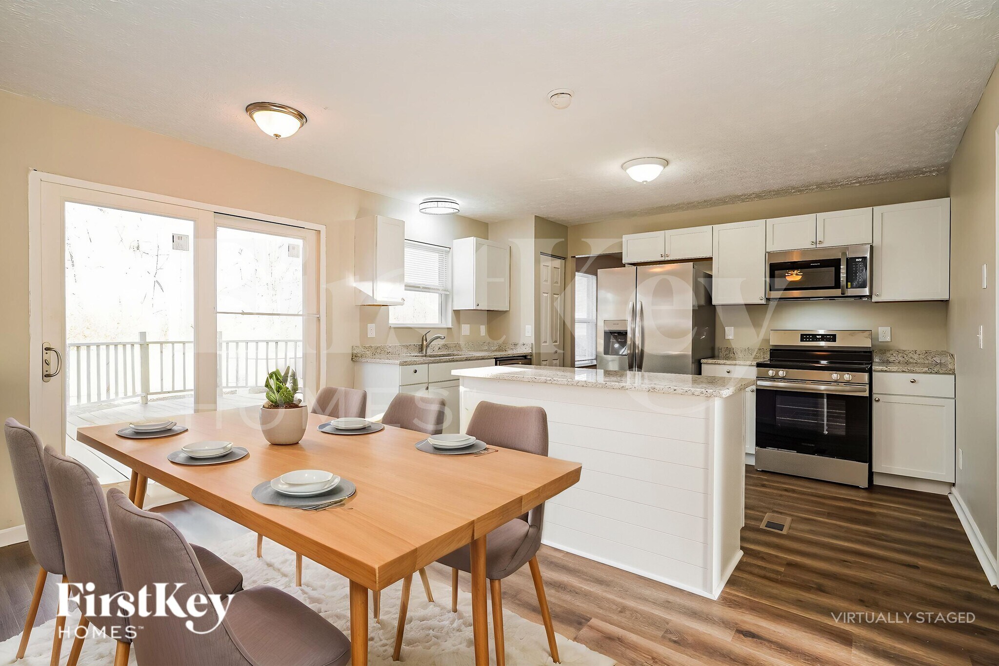 Building Photo - 2445 Linbaugh Rd