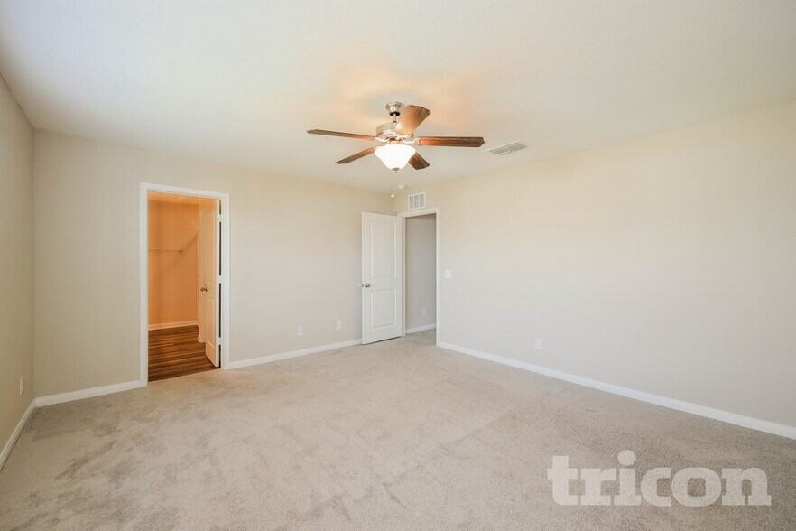 Building Photo - 14624 Maple Ter