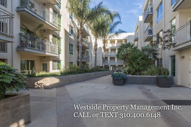 Building Photo - 12655 Bluff Creek Dr