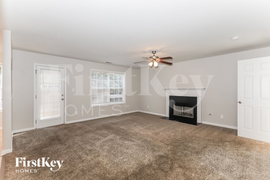 Building Photo - 41 Citadel Dr