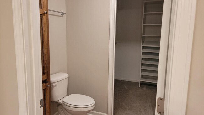 Building Photo - 3115 Explorer Dr