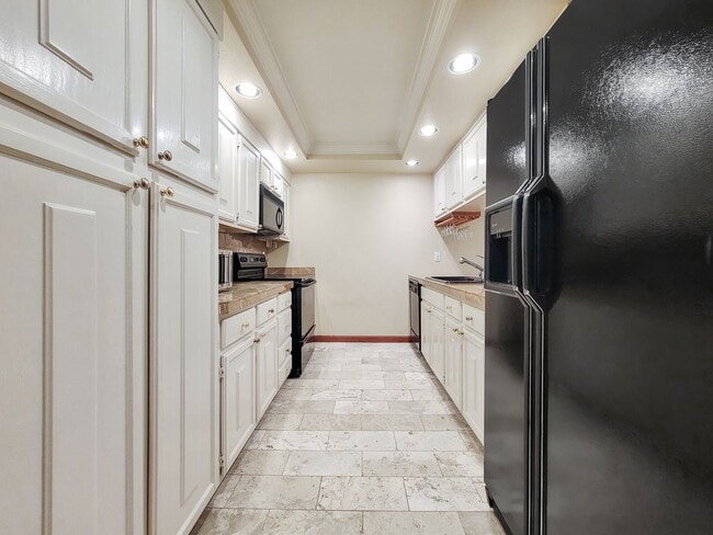 Building Photo - Cascade Mountain View Retreat: Elegant 2BR Condo in Downtown Redmond