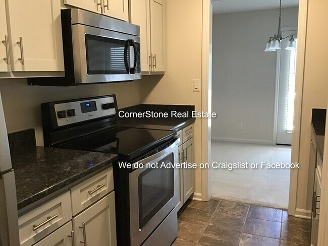Building Photo - 349 Waterdown Dr