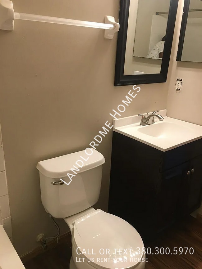 Building Photo - 2623 Bloom Dr