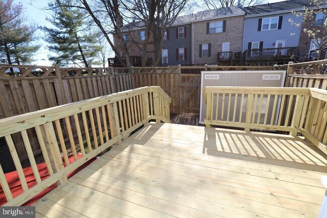 Building Photo - 8006 Harbor Pl