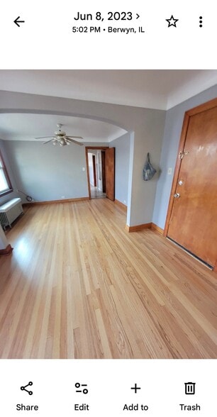 Building Photo - 2536 Ridgeland Ave