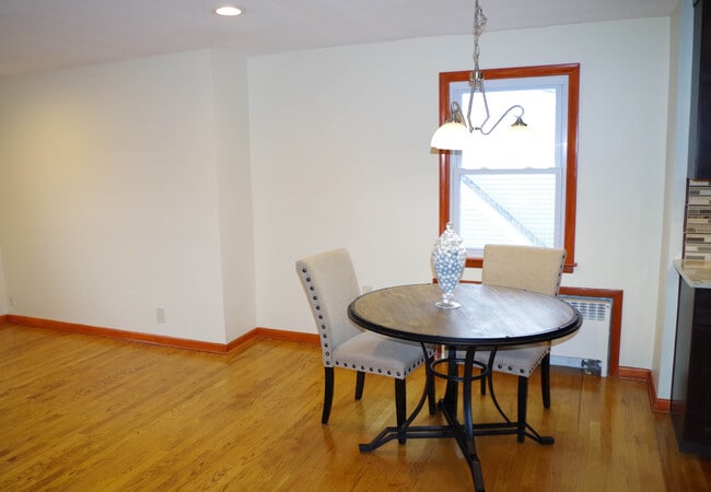 Building Photo - 19 Merrill Rd