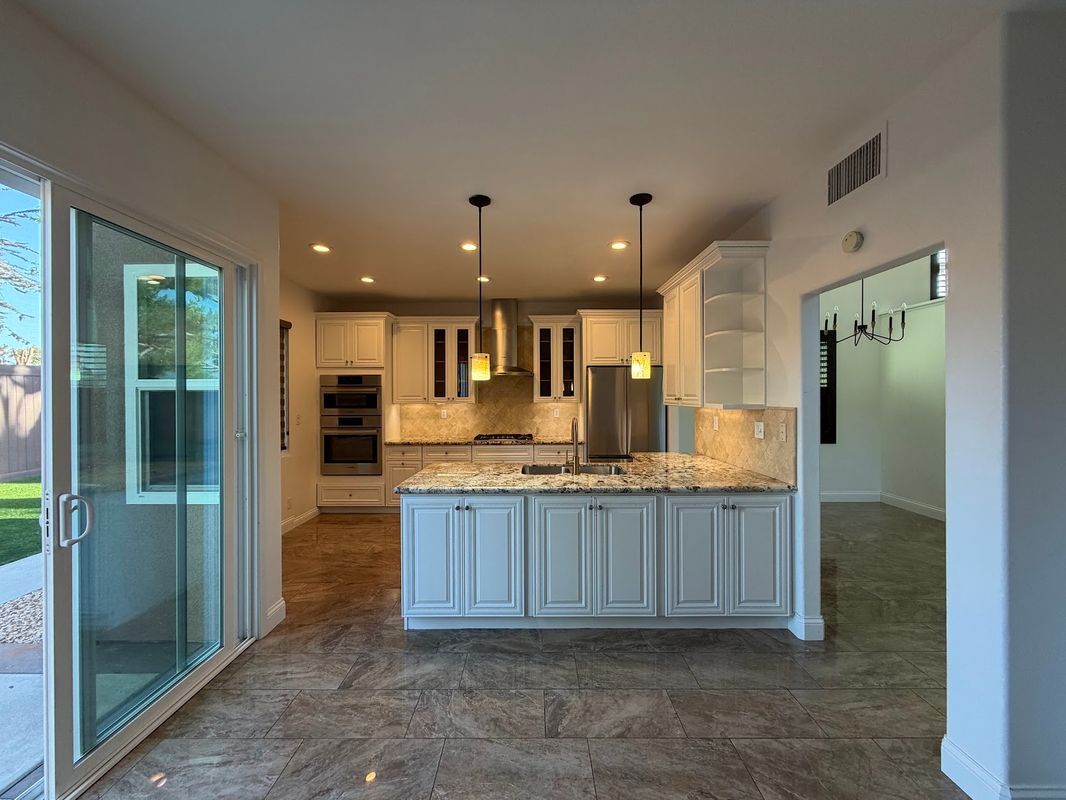 Building Photo - 52 Via Brida