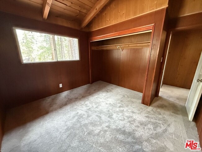 Building Photo - 42995 Sunset Dr