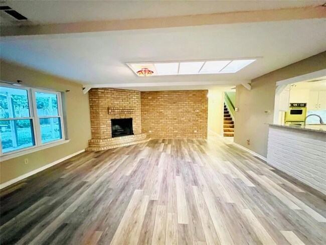 Building Photo - 7014 Woodfern Dr