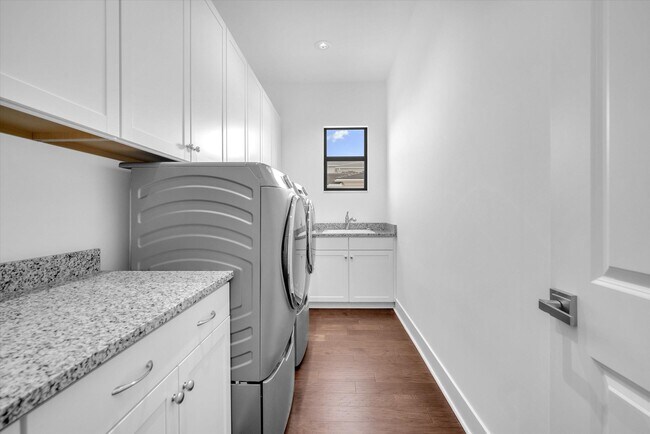 Building Photo - 13482 Artisan Cir