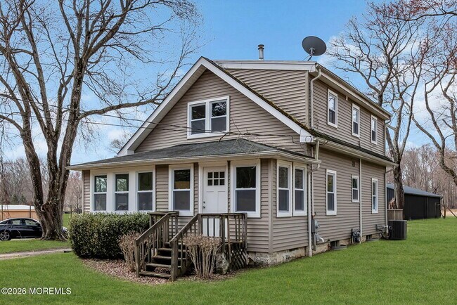 Building Photo - 460 Brickyard Rd