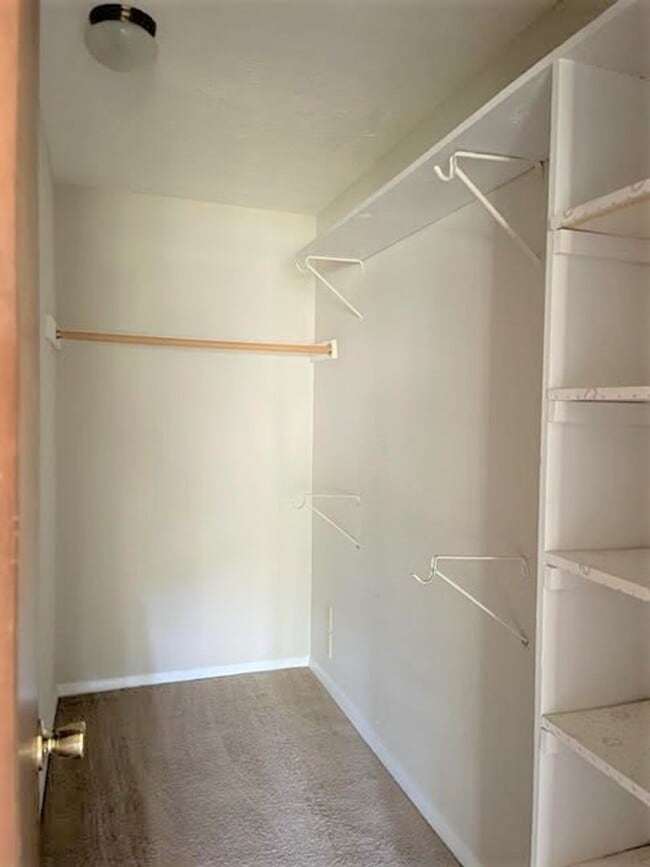 Building Photo - Briarcliff Condos