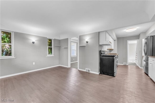 Building Photo - 21670 Wilmore Ave