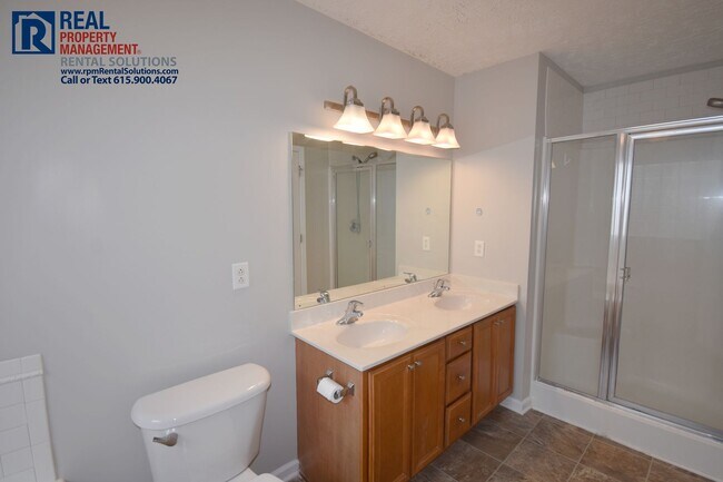 Building Photo - Beautiful 3BR+Bonus/4th Bedroom, triple Blackman schools! Screened in porch and fenced in backyard!
