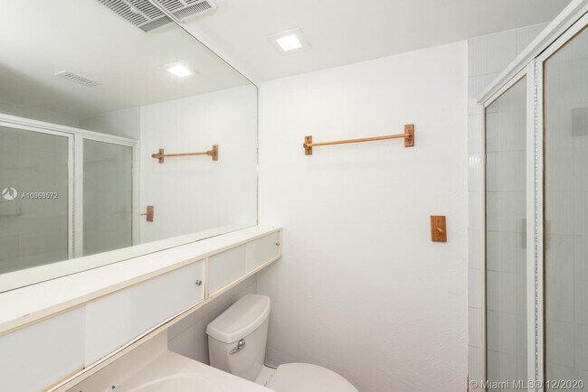 Building Photo - 2801 Florida Ave