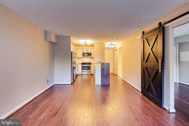 Building Photo - 1245 13th St NW