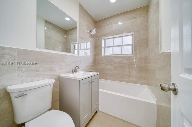 Building Photo - 1747 NW 40th St