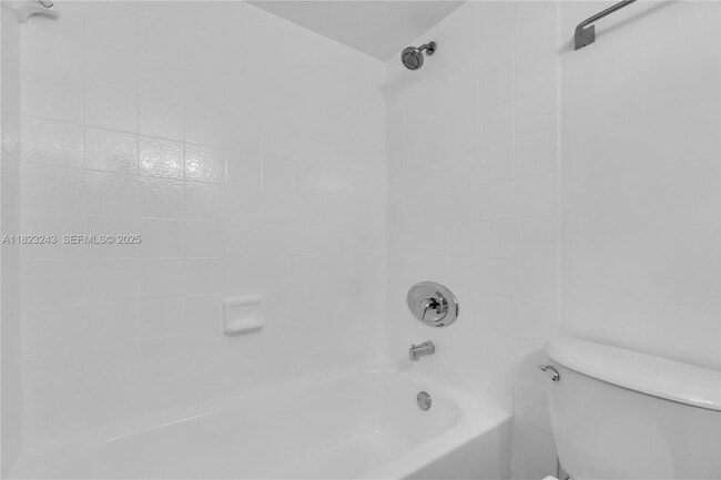 Building Photo - 6920 Harding Ave