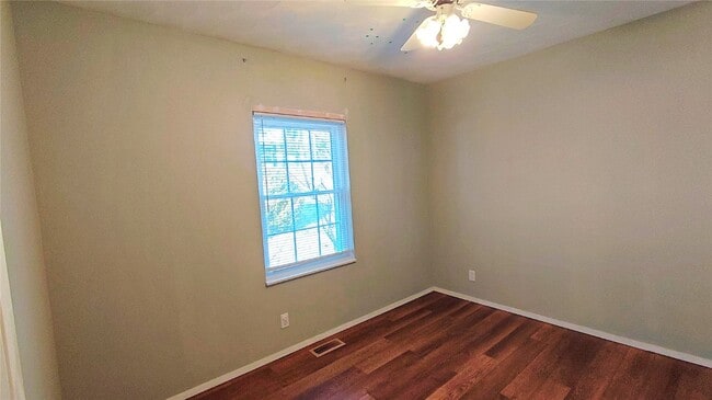 Building Photo - 1920 Americana Way