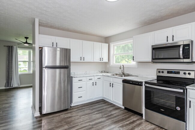 Building Photo - 5347 Haverfield Rd